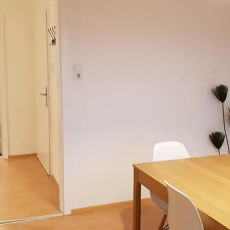Cozy Close To Outlets&train Station. Metzingen (Tubingen)